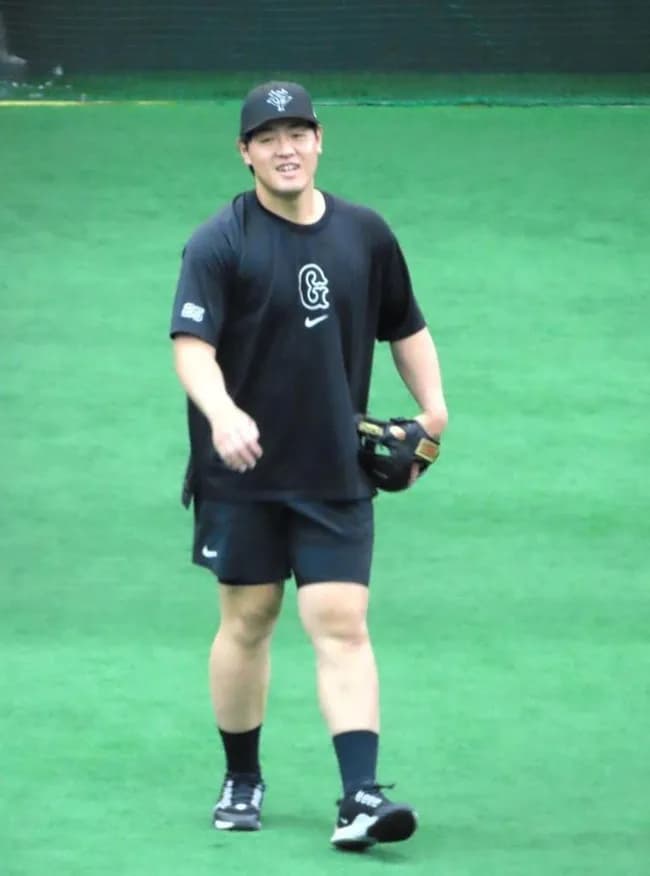 【巨人】岡本「許可はもらってないので」「“行く”とも“行かない”とも言っていない」