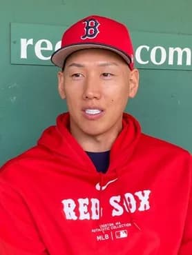 【朗報】 吉田正尚さん、今年もコーラの愛人枠でレギュラー待遇