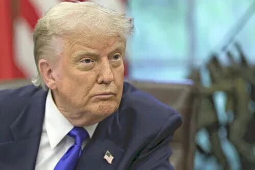 【悲報】トランプ「現時点ではハメネイを殺害しない」と言い放つ