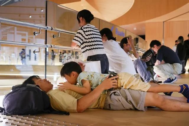 日本維新の会の市議会議員さん万博の帰宅難民問題を『オールナイト万博』良い思い出と発言し大炎上w