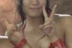 【画像】全員左3を選んでしまう水着JK集合写真がコチラｗｗｗｗｗ