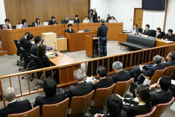【画像】検察「山上よ、統一教会がというが、他の被害者は静かに暮らしている。何故お前はそうしない？」