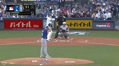 【WS第3戦】大谷翔平、第一打席はエンタイトルツーベース！！！！！！！！！！！！！！！！