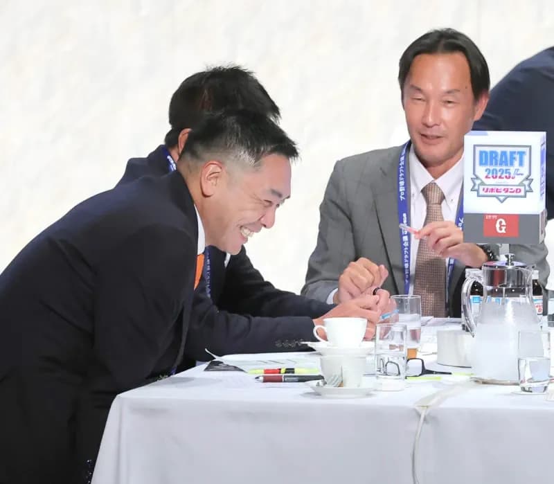 「巨人のドラフト評価」←12球団全体で見ると及第点で真ん中くらい。巨人ファン「史上最悪」