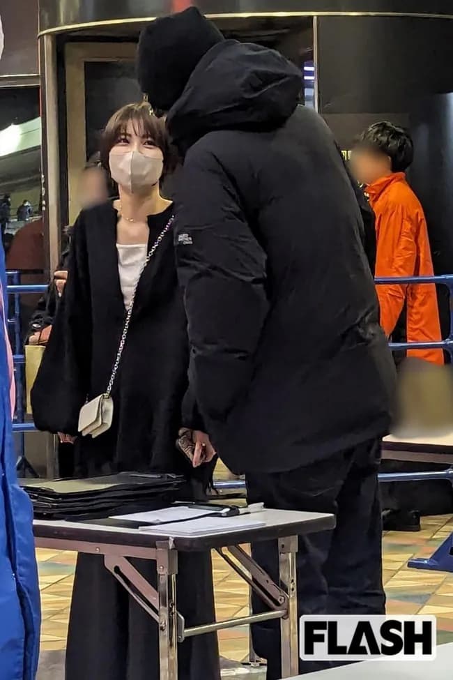 【悲報】浜辺美波さん、生粋のジャニオタだった…ｗｗｗｗｗｗｗｗ