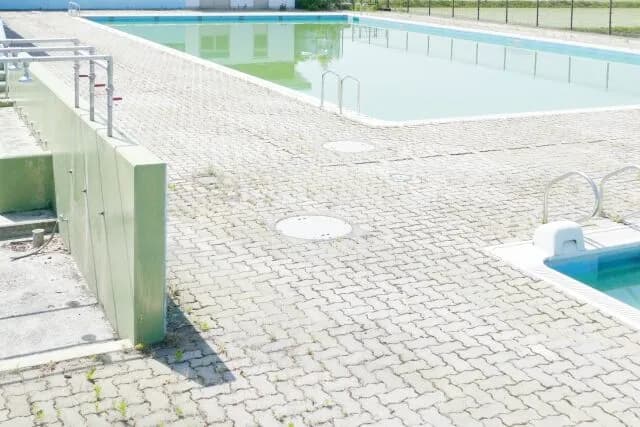 【水泳】カナヅチキッズ急増へ…「学校プール減少」がメダル数減少の競泳界に追い打ちをかける