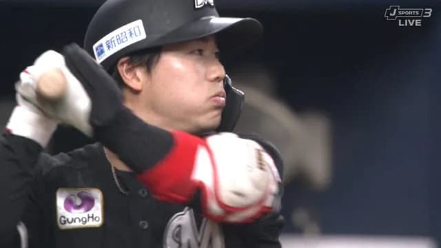 【悲報】 ロッテ、今季2度目の「幻のプロ初ホームラン」　友杉の1発がリクエストで覆る