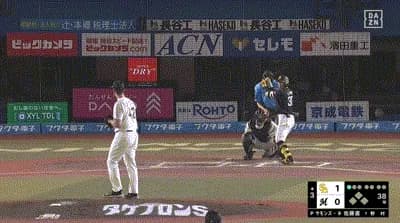 【ロッテ対ソフトバンク22回戦】ソフトバンク・佐藤直樹、ロッテ・サモンズから第４号ソロホームラン！リードを２点に広げる！！！！！！！！！！！！！