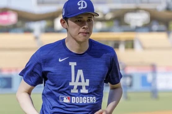 ロバーツ監督「佐々木朗希は100%健康。危機感を持ってほしい」