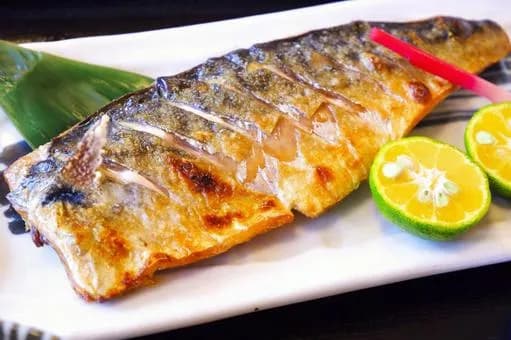 【悲報】魚って白米と合わないよなｗｗｗｗｗｗｗｗｗｗｗｗｗｗｗｗ