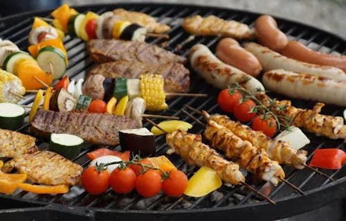 【疑問】週末にBBQするんやが、オススメの具材あるか？ｗｗｗｗｗｗ