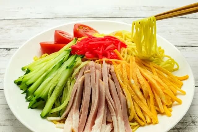 冷やし中華←こいつの「すげぇ嫌いって訳では無いけどなんか惜しい」感の正体