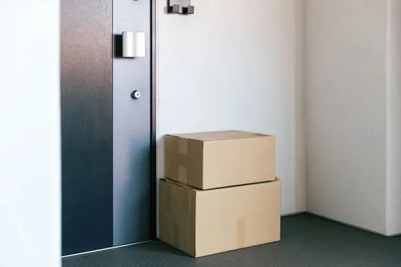 【朗報】国交省「もう置き配がデフォです」←在宅でも問答無用で置いてくぞｗｗｗｗｗｗ