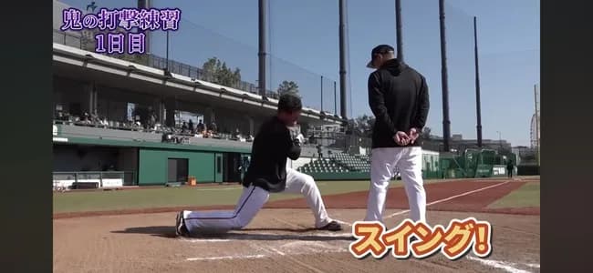 【画像】巨人阿部慎之助さんがリチャードに行なっている打撃指導wwwwwwwwwwwwwwwwwwwwwwwwwww