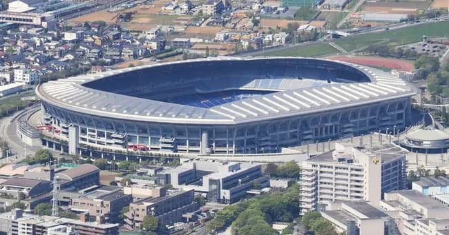 日産「横浜さん日産スタジアムの命名権更新料割引してください」