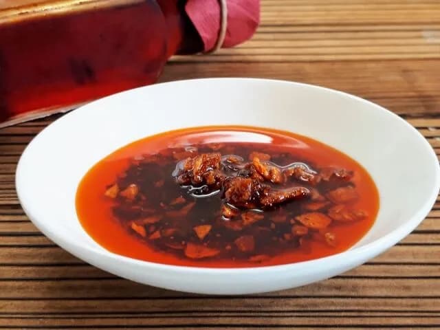 「食べるラー油は廃れた」 vs 「食べるラー油はスタンダードになった」