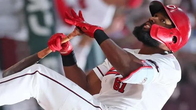 カープ打線が巨人マー君を2回5得点KO！200勝達成をわずか2イニングで阻止！！