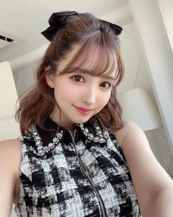 【悲報】三上悠亜「『石油王と会うだけで数千万円』という案件あったが怖くて断った。」