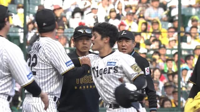 藤川監督、頭部死球にブチ川キレ児ｗｗｗｗｗｗｗｗｗｗ