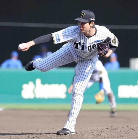 「胸椎黄色靱帯骨化症」からの復活期す阪神・湯浅が1軍合流　DeNA戦に合わせて球場入り