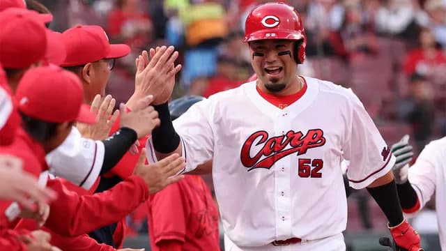 カープ4番・末包『得点圏打率5割超え』←驚異的な数字になった理由