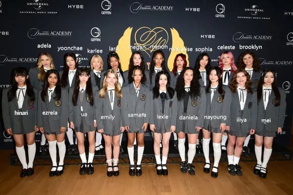 【画像】アメリカさん、世界に通用するガールズアイドルグループを作ってしまうｗｗｗｗｗｗｗ