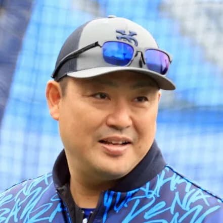 DeNA村田修一コーチ「根性野球」呼びかけ　試合前「不細工でもいい。本気で野球しようぜ」