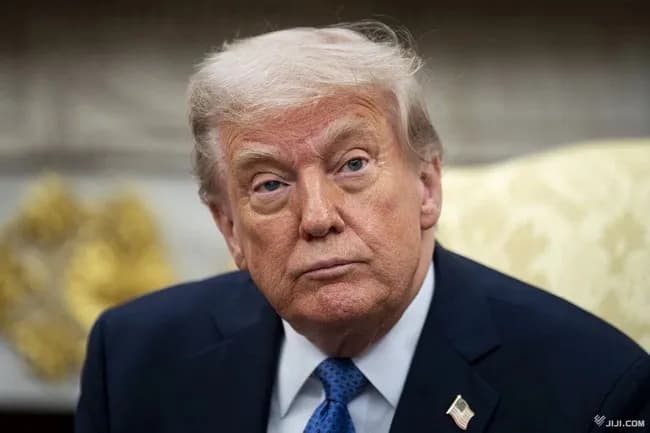 トランプ大統領「日本はアメリカが軍の面倒見て豊かになったのに我々に貿易赤字を押し付けてくる」