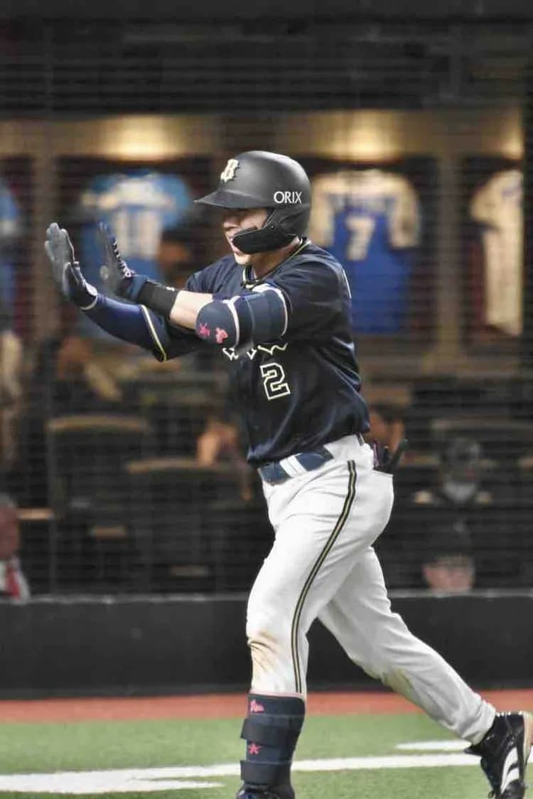 こういう勝ち方をしたかったんよ！若月健矢勝ち越し弾！西川龍馬ダメ押し打で延長10回一挙4点を奪う！！！！