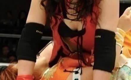 【動画】アメリカ最大のプロレス団体、日本人女子レスラーを『無敵』扱いｗｗｗｗｗｗ