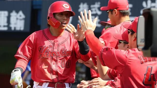 カープ羽月×小園がダブルスチール！DeNAバウアー×松尾を騙し見事成功！！