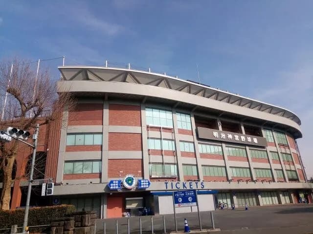 【悲報】明日の神宮球場のチケット大量に余る