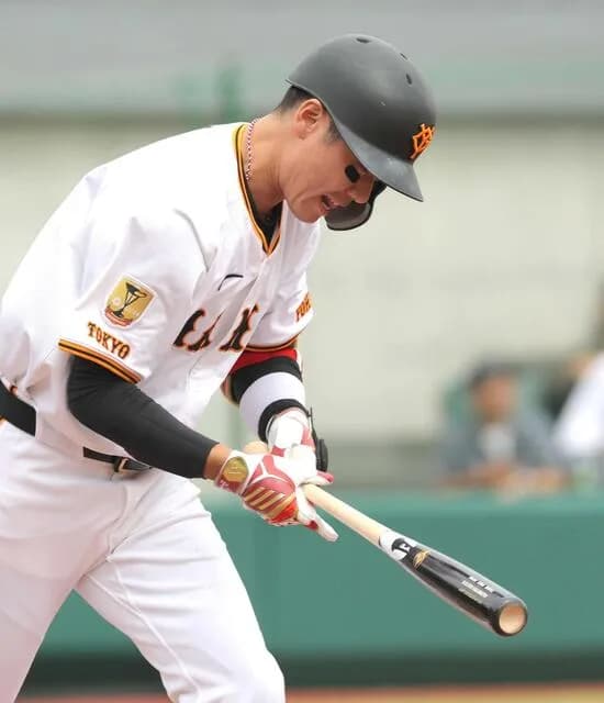 【悲報】 坂本勇人(2軍) .227 打点0 本塁打0