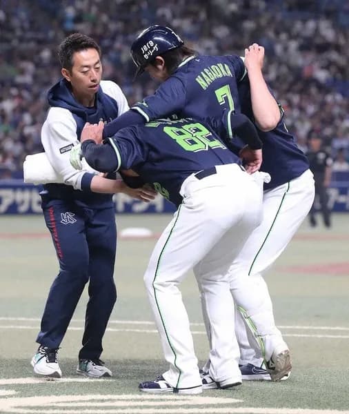 ヤクルト、右膝を痛め登録抹消の長岡秀樹は「後十字じん帯損傷」