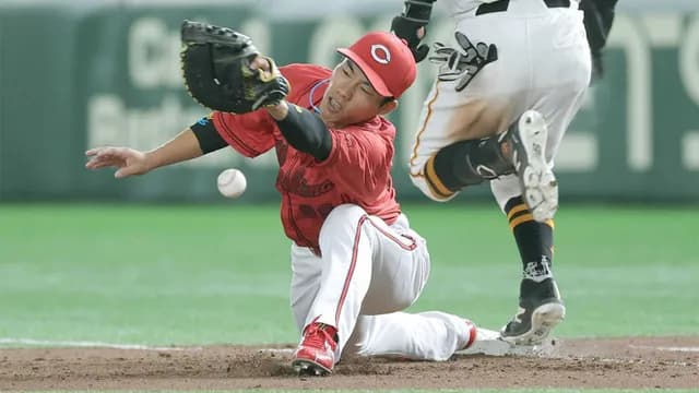 カープ二俣『守備コロ』でエラー増えてる問題。堂林ファースト守備固めなら巨人に勝ってた説