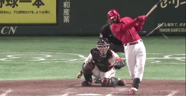 広島ファビアン、今日だけで4本のバットを折る