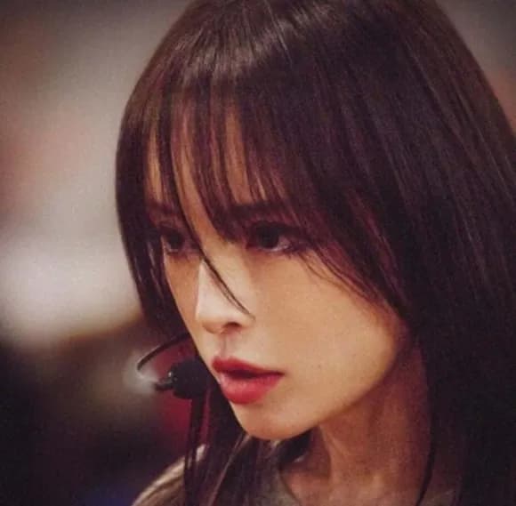 【画像】浜崎あゆみ(47)令和最新版ｗｗｗｗｗｗｗｗｗｗｗｗｗｗｗｗ