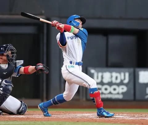 【日本ハム】３日に左足負傷で途中交代の五十幡亮汰が守備から途中出場