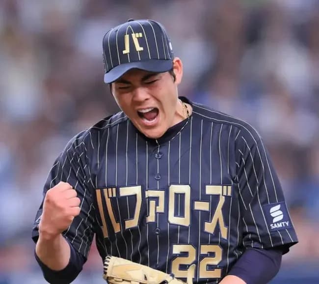 【画像】オリックスの思い切ったユニwwwwwwwwwww