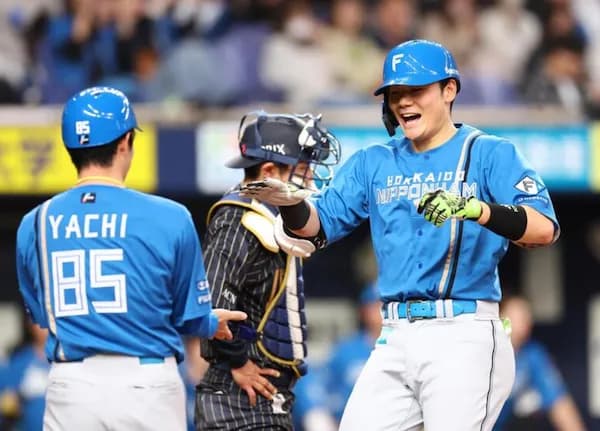 日ハム快勝で再びオリックスと1ゲーム差！清宮野村万波の若きトリオがそろい踏みアーチ！伊藤大海7回1失点4勝目！