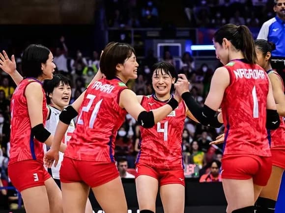 【現実】女子バレー選手「男子バレーの方が盛り上がってて悔しい」