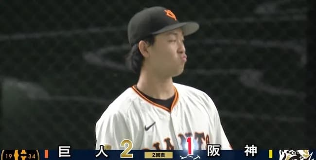 【悲報】巨人・山﨑伊織の連続無失点、まさかのエラーで終わる…