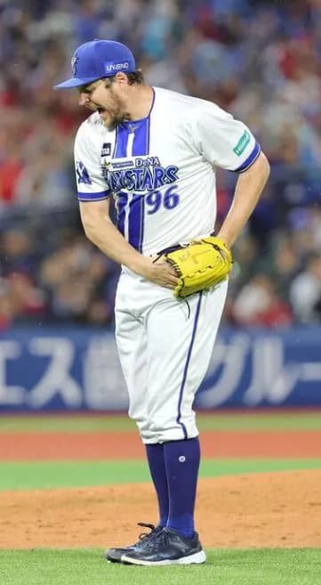 バウアー(風邪気味)、中5日8回124球3失点