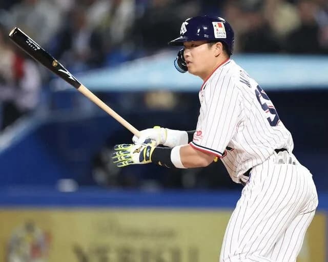 【悲報】村上宗隆、日本最終年なのに話題にならなくなる