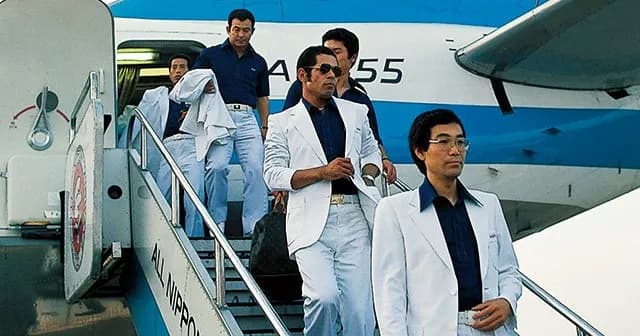 【画像】移動日のサトテルがマジでこれ（◯◯ザ）wwwwww