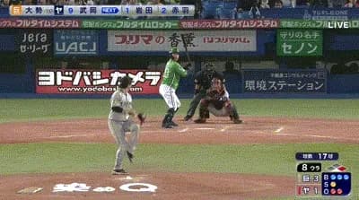 【ヤクルト対巨人8回戦】ヤクルト、８回に武岡のタイムリーでツーベースで１点差に詰め寄る！！！！！！！