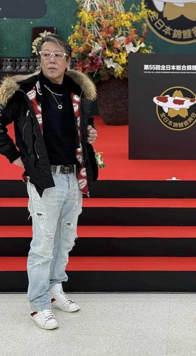 【画像】株式会社花井組の社長のコーディネートがこちらｗｗｗｗ