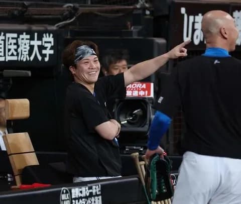 【日本ハム】伏見寅威の誕生日を大型ビジョンで“前祝い”　山崎福也は祝福メッセージ