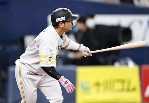 SB嶺井博希4打数3安打2本塁打1二塁打7打点ｗｗｗ