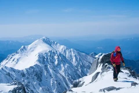 【悲報】遭難した登山者、過去10年で最多に